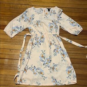 Floral Print Dress with Belt